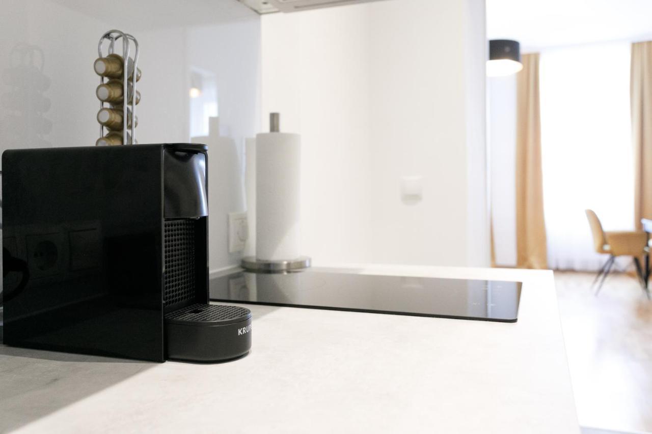 Wf-Apartment Zentral, Trendig & Modern, Westbahnhof Wien Eksteriør billede