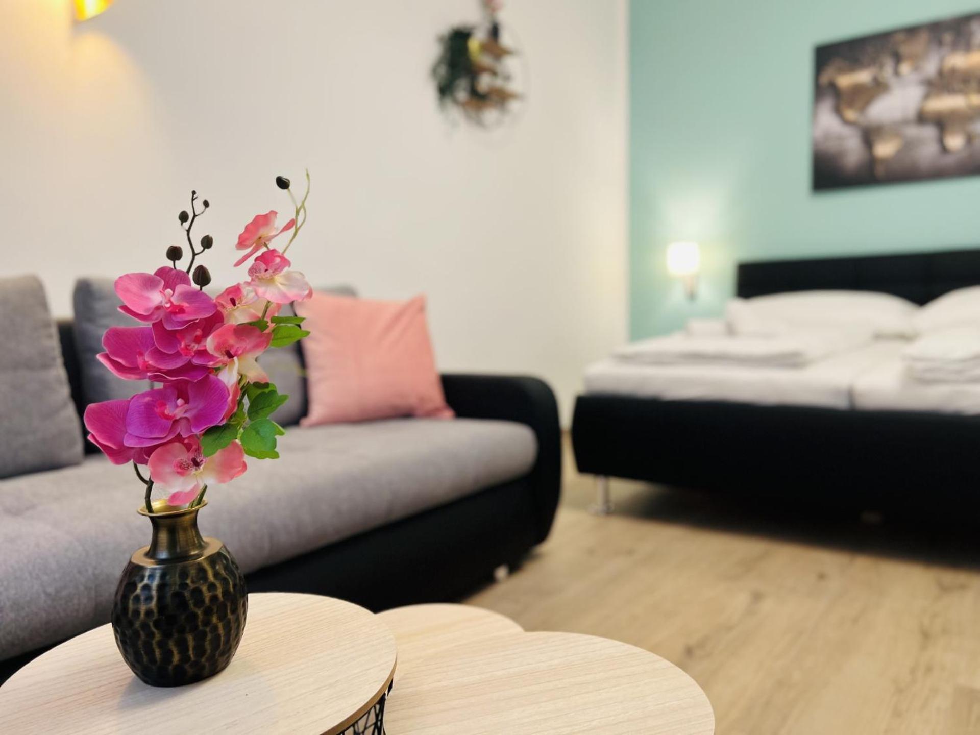 Wf-Apartment Zentral, Trendig & Modern, Westbahnhof Wien Eksteriør billede